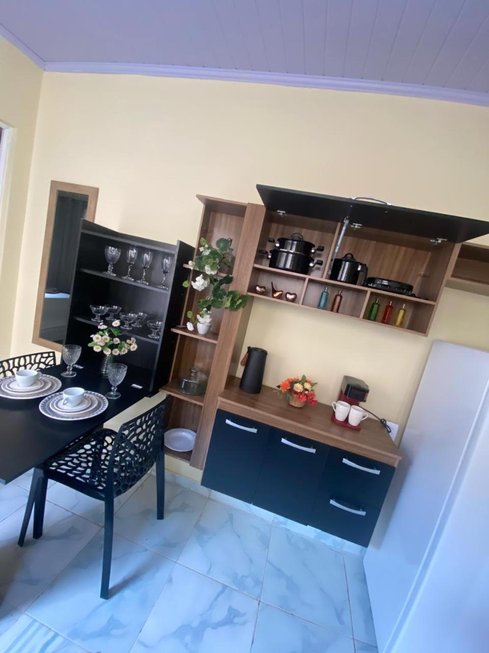 Kitnet Linda 14 Apartment Montes Claros Exterior photo